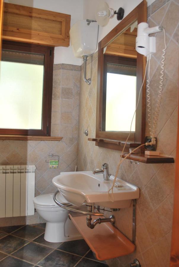 Agriturismo Roseto Serra San Bruno Exterior foto